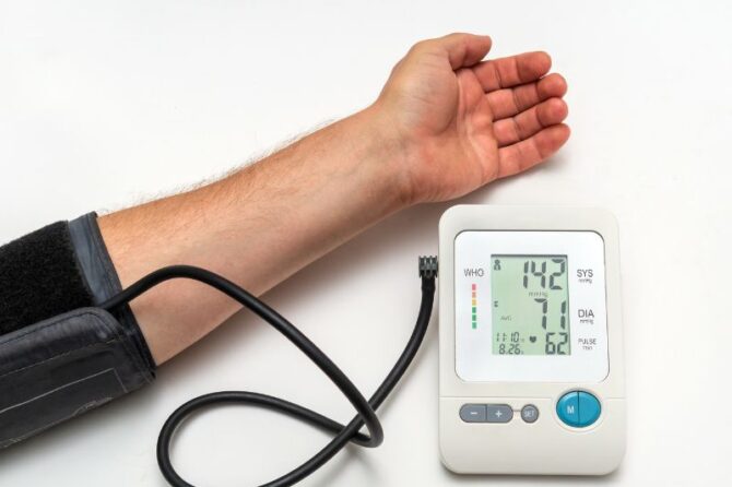 Cómo bajar la presión arterial sin depender solo de medicamentos